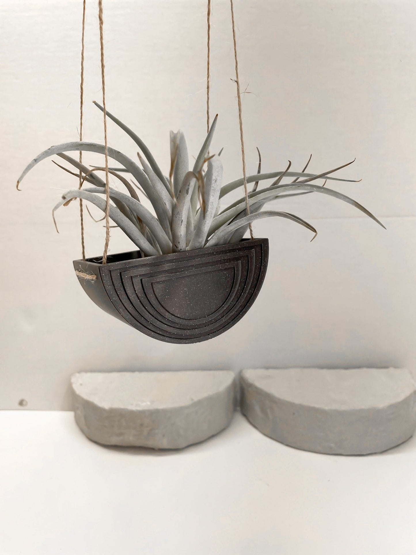 Hanging Rainbow Planter - Rosebud HomeGoods Black 4 MODERN HOME GOOD