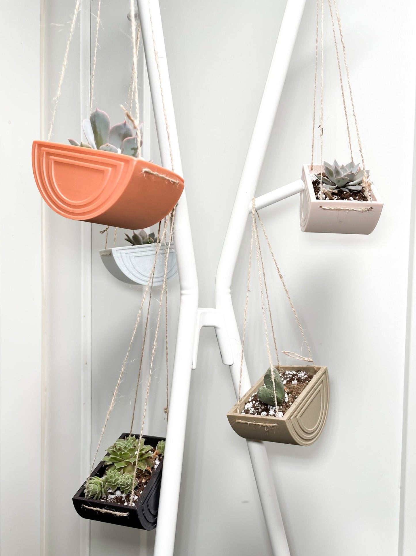 Hanging Rainbow Planter - Rosebud HomeGoods Black 4 MODERN HOME GOOD