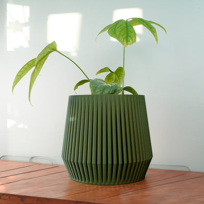 Stratos Modern Plant Pot with Drainage, 3D Printed Planter Pot Unique Modern Ribbed Design, Lightweight Stratos