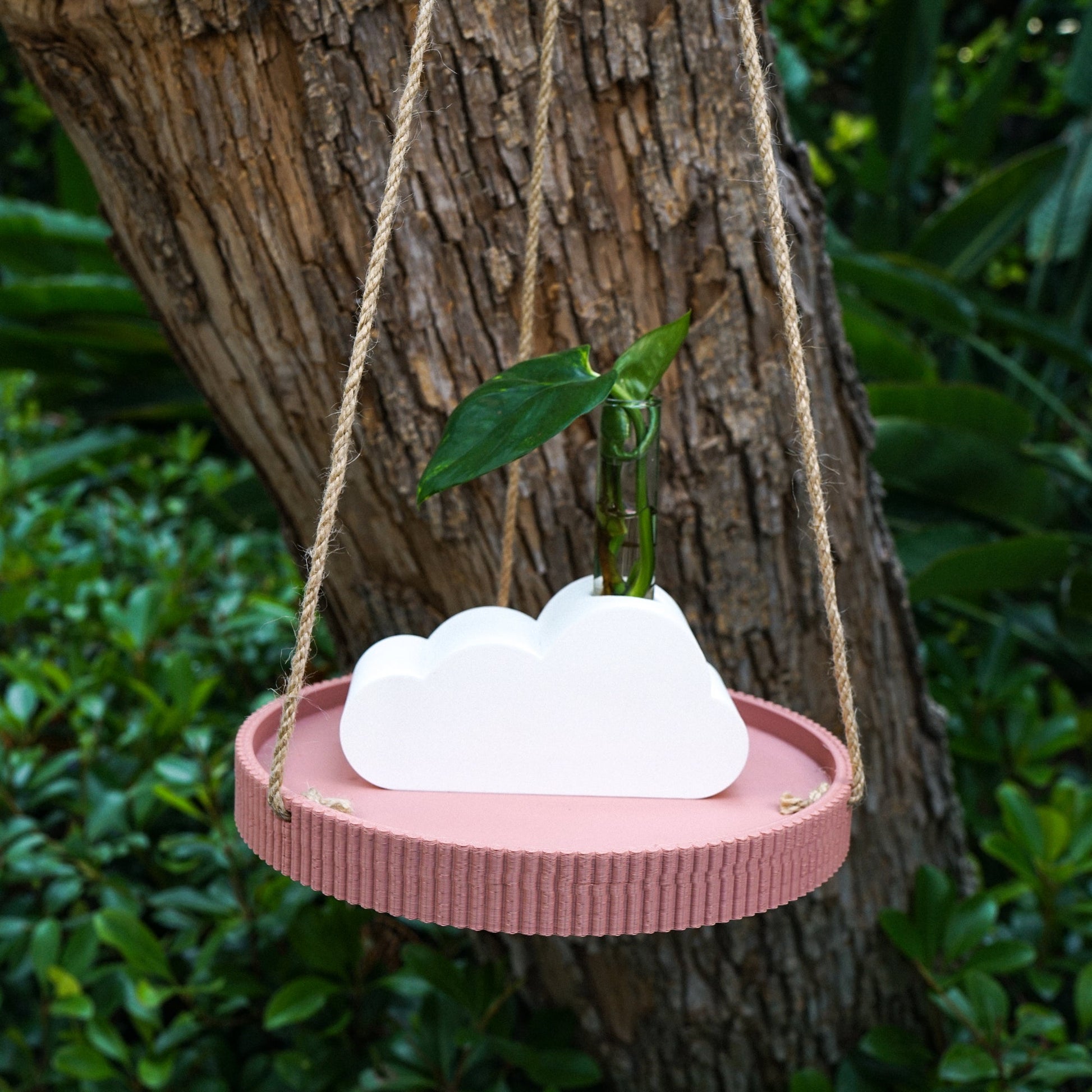 plastic plant tray The Ribbed Hanging Plant Tray – Multiple Sizes & Colors, Stylish Plant Display, Eco-Friendly, Durable Hanging Planters